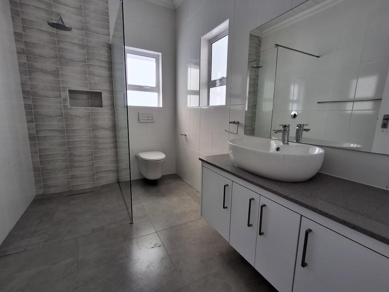 3 Bedroom Property for Sale in Golden Mile Western Cape